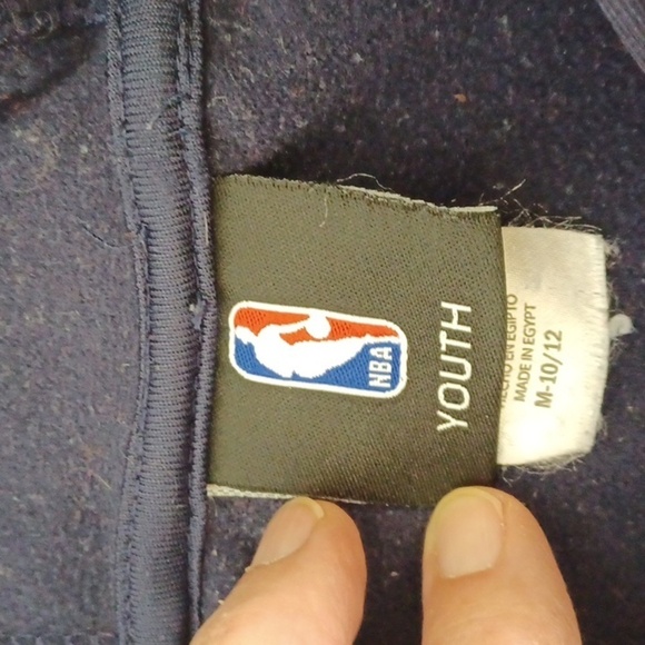 NBA Cleveland Cavaliers hoodie  youth size medium 10/12 - Picture 3 of 5